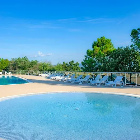 Vtf Le Castelet Resort 3*